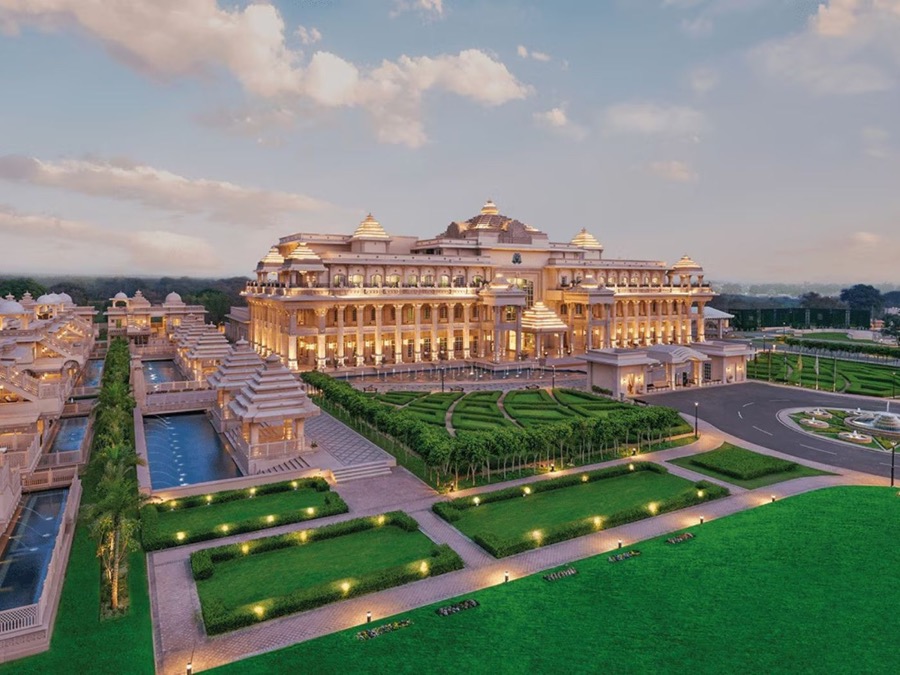 ITC Grand Bharat grounds