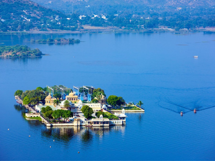 Taj Lake Palace exterior